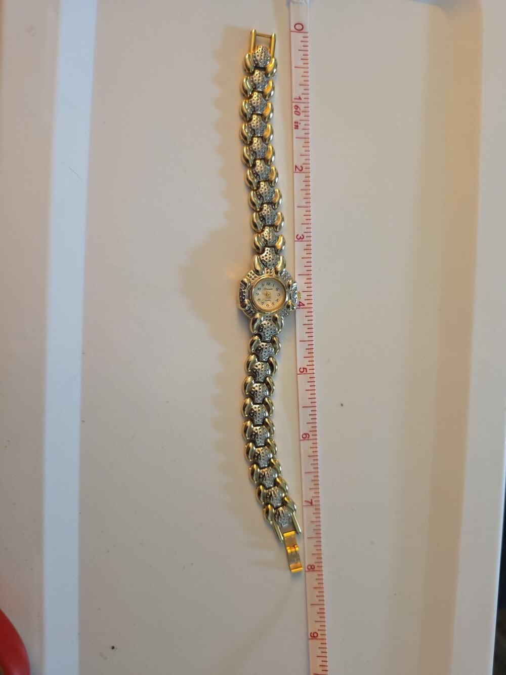 Elegante Vintage Gold-Tone Ladies Wristwatch